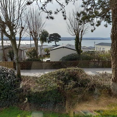 Отель Pine Ridge 59 Rockley Park Poole With Sea View Sleeps Six Экстерьер фото