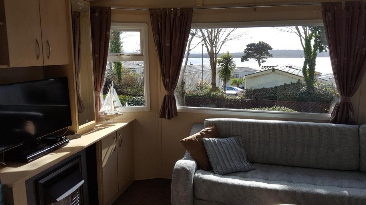 Отель Pine Ridge 59 Rockley Park Poole With Sea View Sleeps Six Экстерьер фото